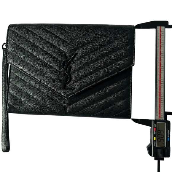 Saint Laurent cassandre Chevron quilted Clutch wristlet black YSL - Picture 10 of 13